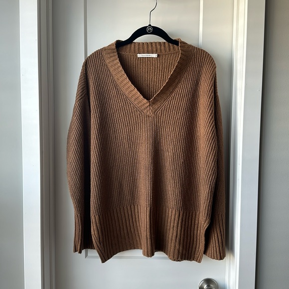 Ellison Women’s Sweater - Picture 1 of 5